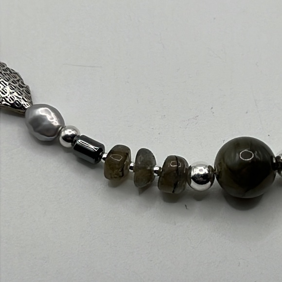 LABRADORITE, PEARL, HEMATITE, AND STERLING SILVER NECKLACE 17.75” - Picture 7 of 13
